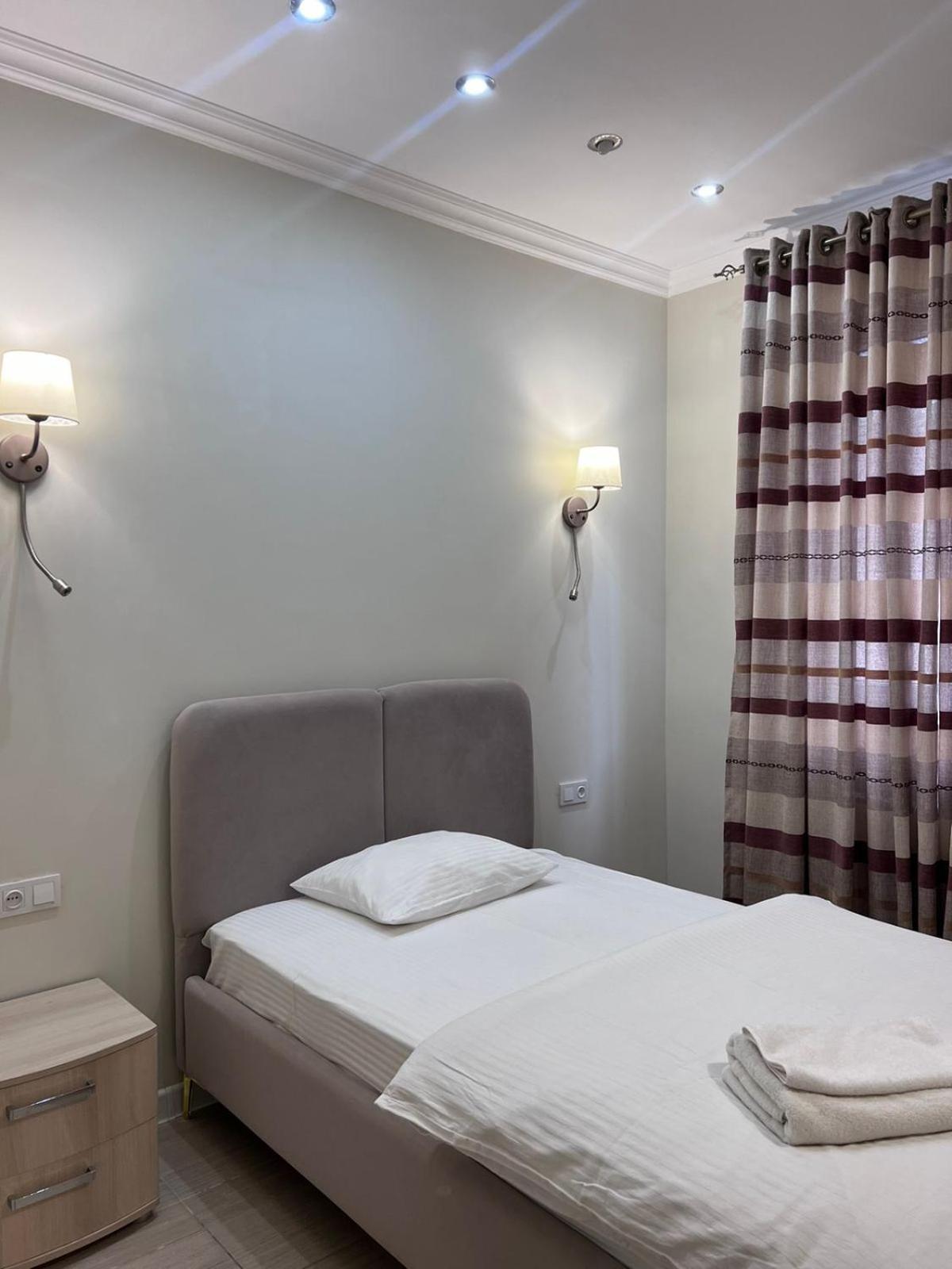 Sarai-Batu Guest House Atyraū Exteriör bild